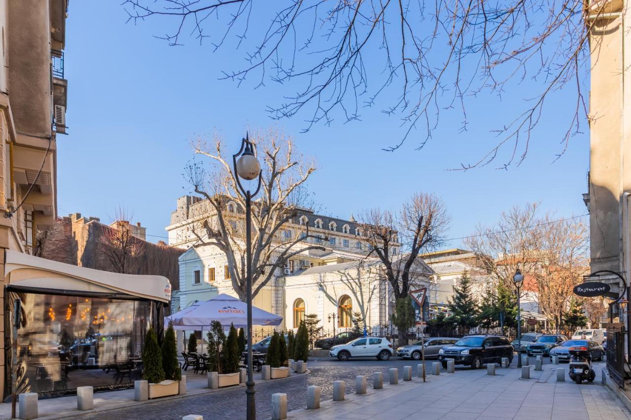 New Studio Carturesti - City Center Bucarest Extérieur photo